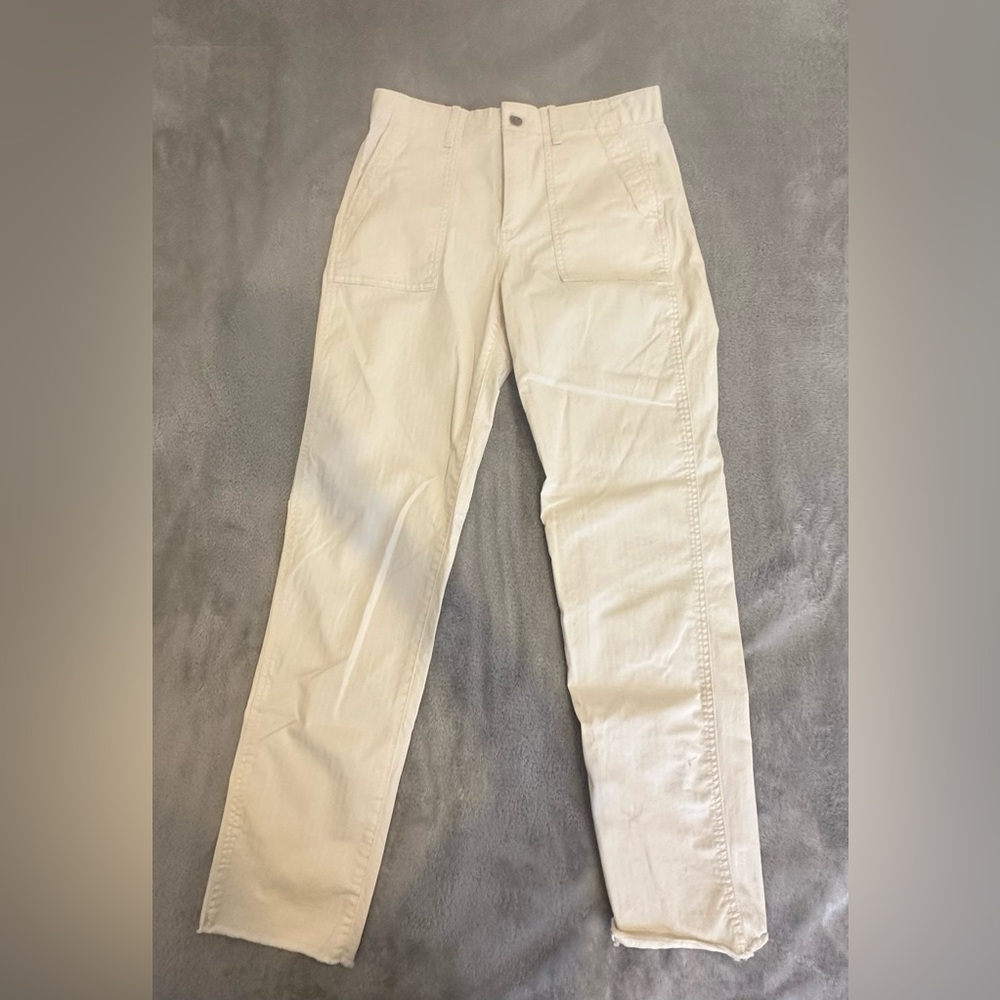 GAP khaki capris